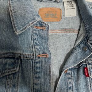 levis blue denim jacket